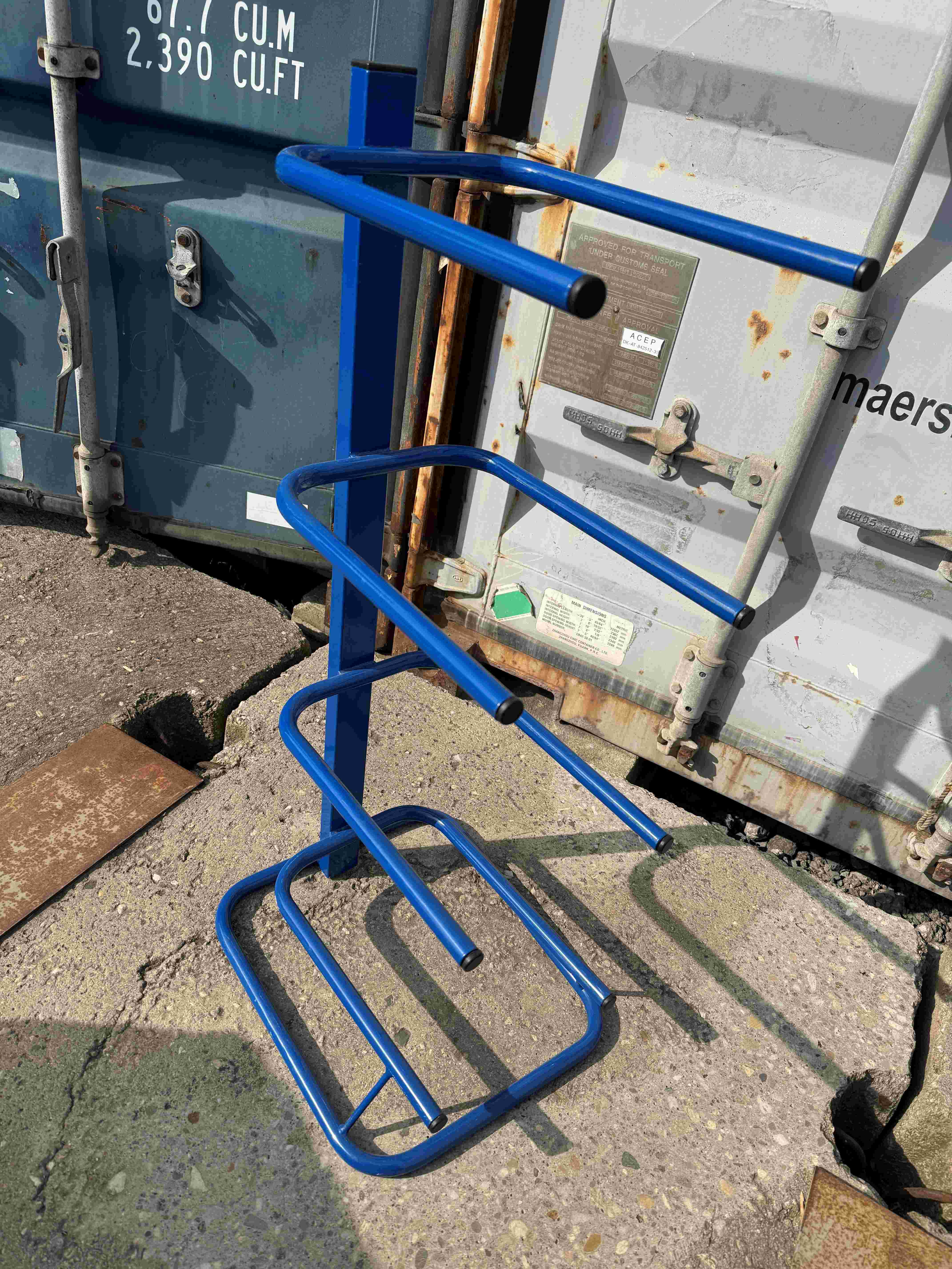 Stojan na barely kovový - 4 barely - modrý